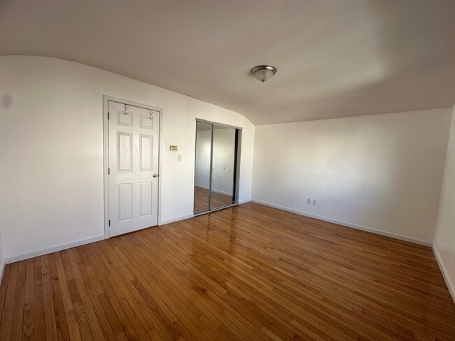 Building Photo - 377 Timber Ridge Dr