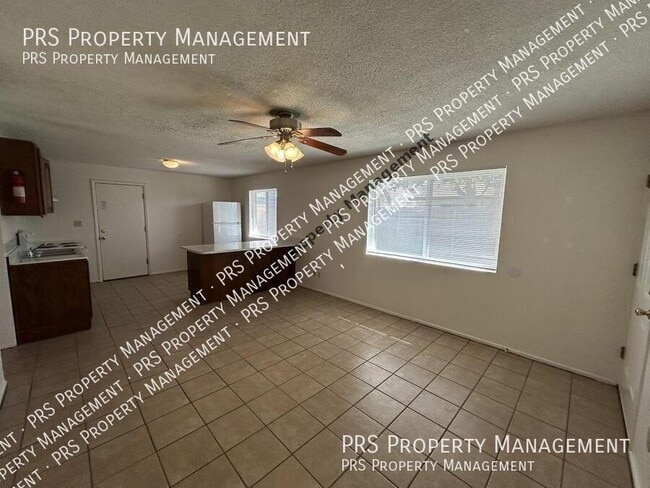 Building Photo - 1851 E University Dr