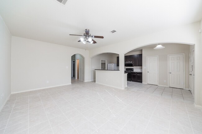 Building Photo - 7239 Autumn Sun Dr
