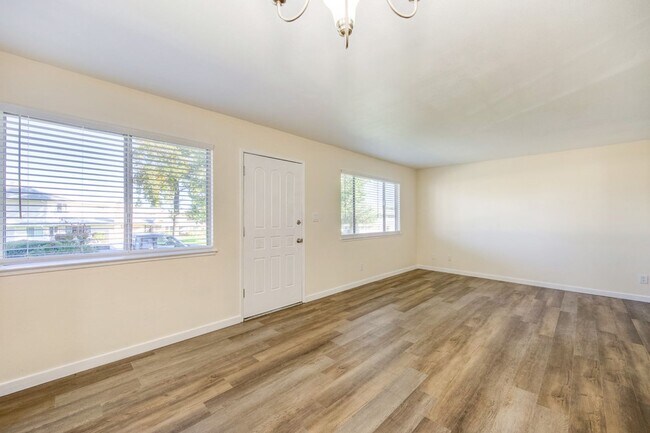 Building Photo - 11650 Garnet Way