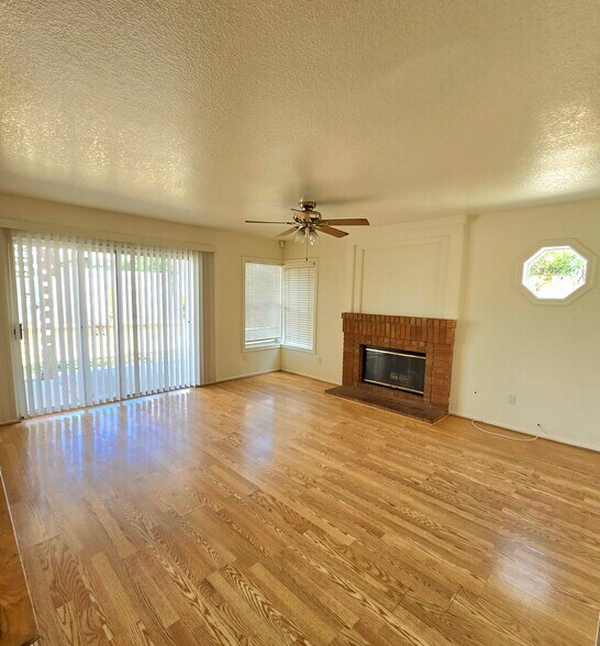Building Photo - 13105 Brentwood Ln
