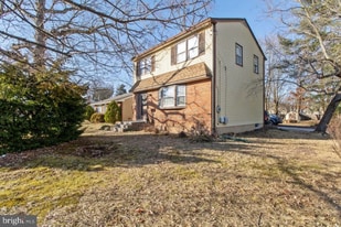 Building Photo - 201 Deptford Rd