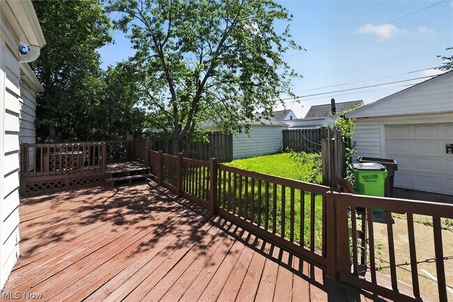 Building Photo - 13776 Shady Oak Blvd