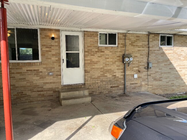 Building Photo - 4988 Dee Mar Ave SW