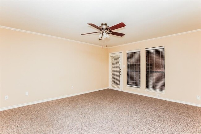 Building Photo - 1404 Norwalk Ln