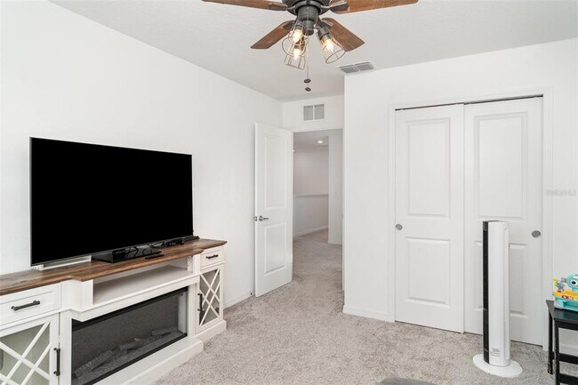 Building Photo - 465 Waterford Dr