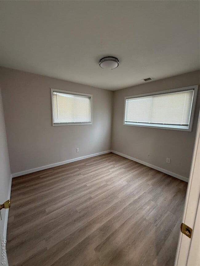 Building Photo - 11359 Winthrop St