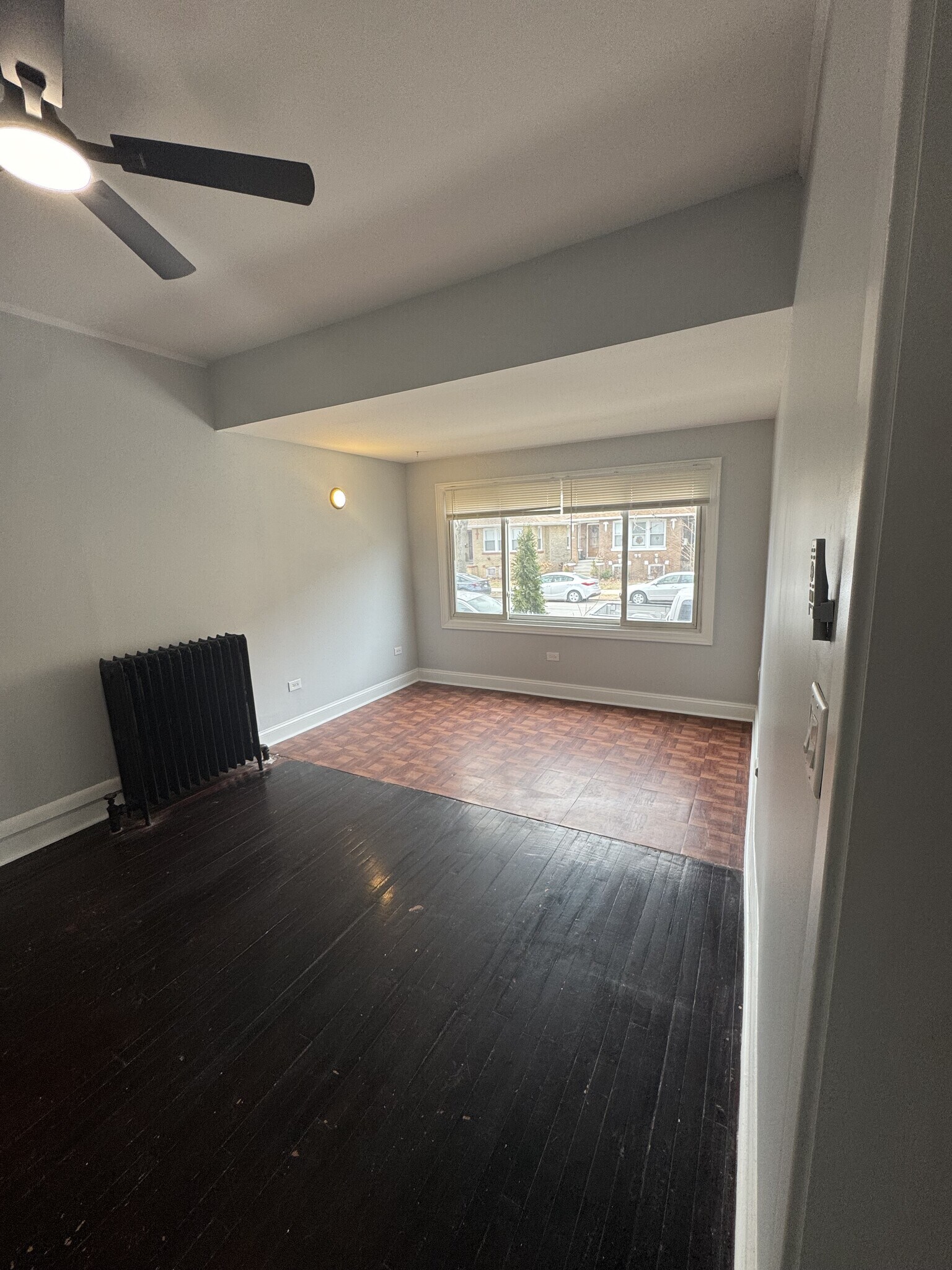 Building Photo - 5351 N Kimball Ave