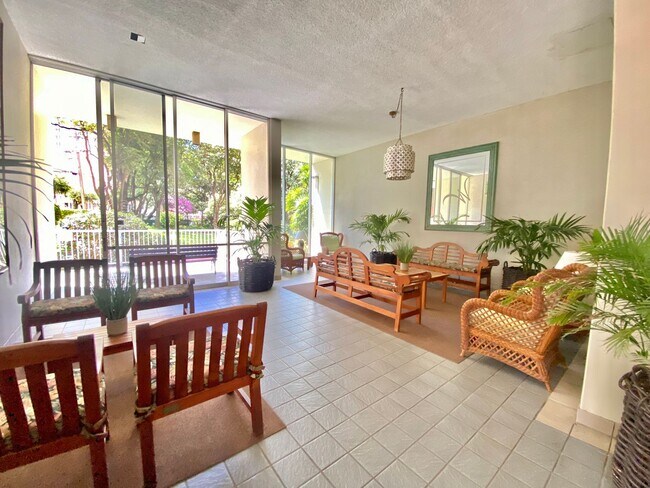 Building Photo - RENOVATED 2 bedroom, 2 bathroom at Waipuna...