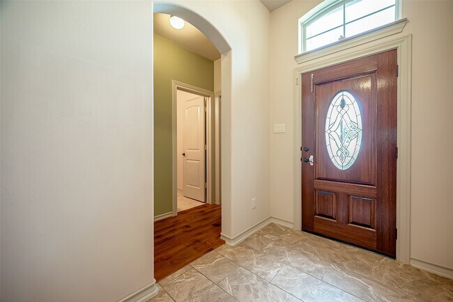 Building Photo - 2211 Argos Dr