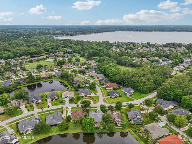 Building Photo - 2260 Harbor Lake Dr
