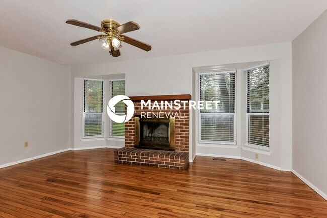 Building Photo - 4 Bedroom Pet-Friendly Home in Florissant,...