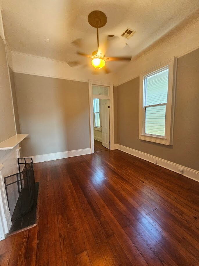 Building Photo - 7317 Cohn St