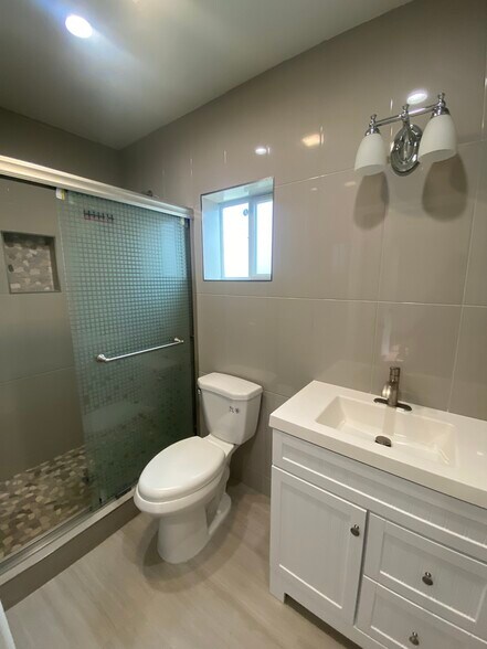 Bathroom 2 - 1284 N Sierra Bonita Ave