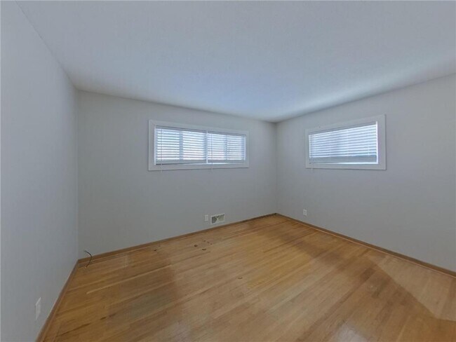 Building Photo - 2606 65th Ave N