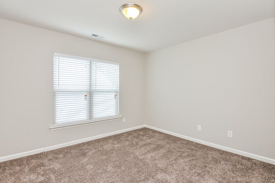 Building Photo - 48 Ashby Dr