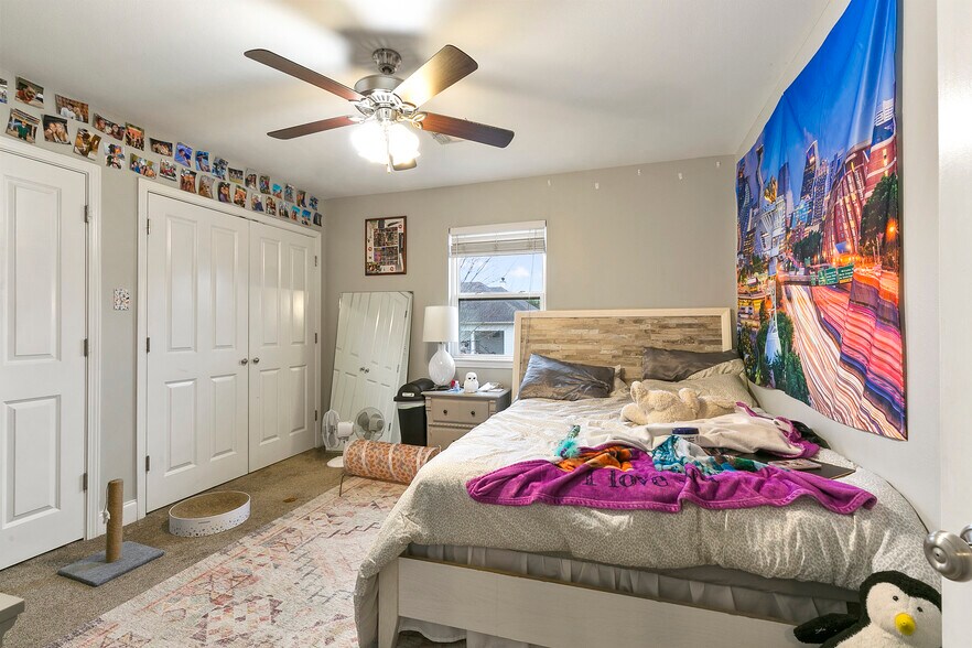 Building Photo - 6540 Fleur de Lis Dr
