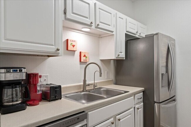 Building Photo - 12166 Metric Blvd