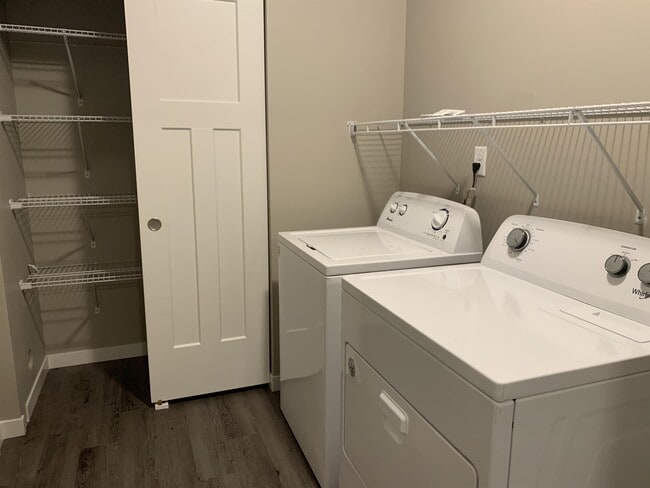 Building Photo - 2053 Calico Loop