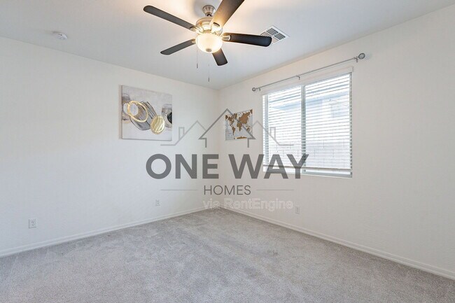 Building Photo - 9258 E Static Ave