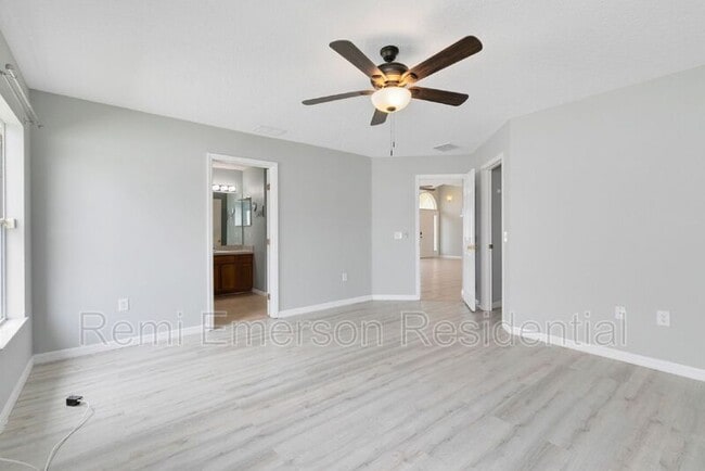 Building Photo - 12 Sawfish Ln