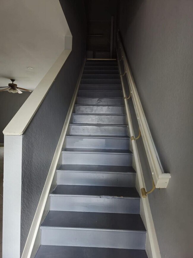 Building Photo - Prime Location & Modern Comfort in Greenacres! 3 Bed 2.5 Bath Townhouse