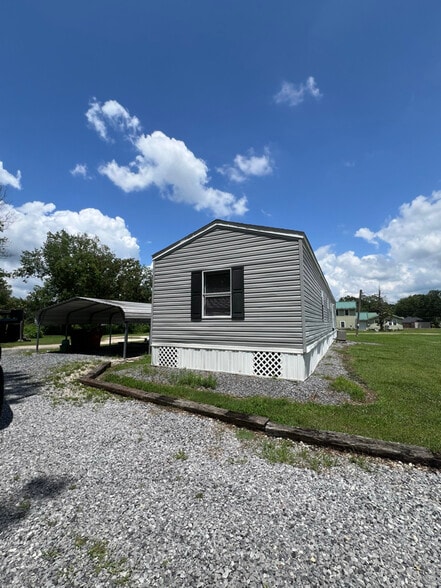 Building Photo - 41138 Wendy Dr