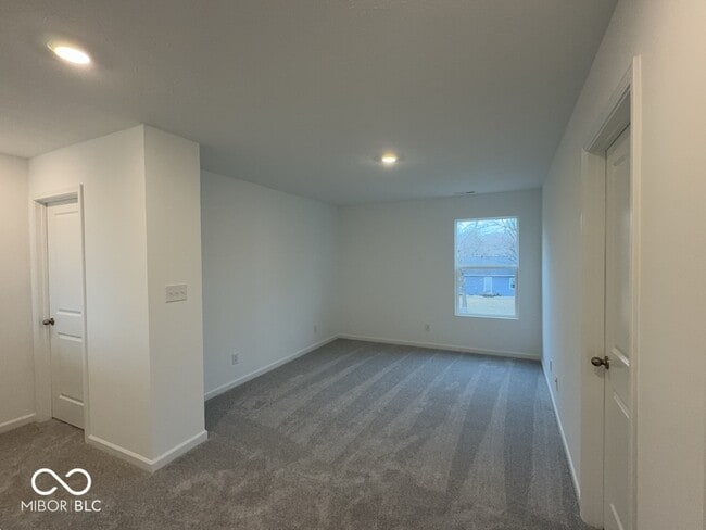 Building Photo - 3479 Seminole Dr
