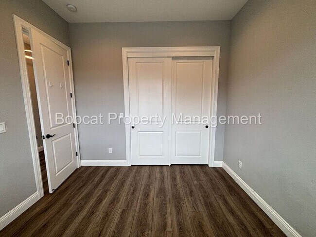 Building Photo - 3108 Cambria Lp