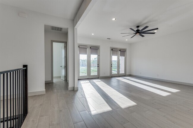 Building Photo - 2609 La Altura Ln