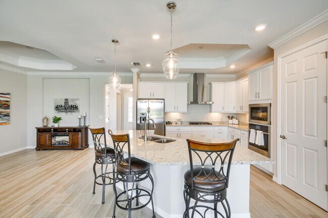 Building Photo - 15968 Leaning Pine Ln