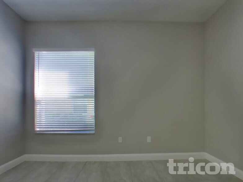 Building Photo - 6417 Blue Grosbeak Cir