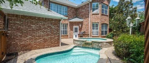 Building Photo - 452 Richmond St