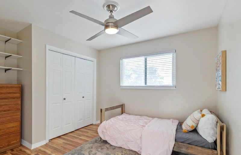 Building Photo - 935 S 1500 E St