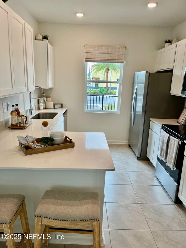 Building Photo - 73 Hidden Mdws Rd