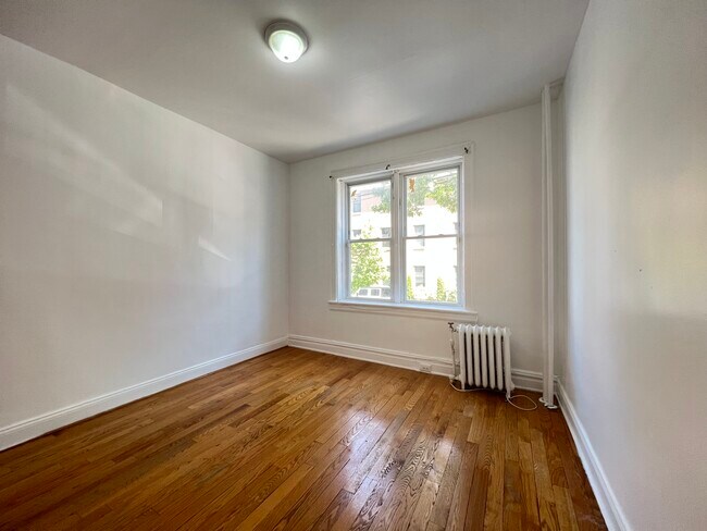 969 Summit Ave Unit 1 - 967 Summit Ave