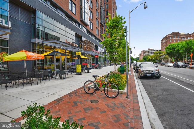 Building Photo - 3201 St Paul St