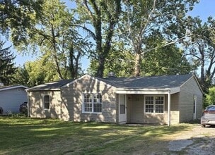Building Photo - 4 bedroom Section 8 Approved Home