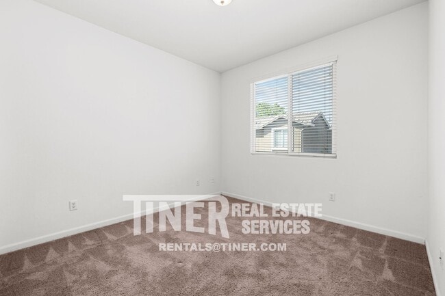 Building Photo - Beautiful North Natomas Home