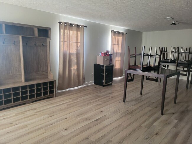 Building Photo - 41 Collinbrook Dr