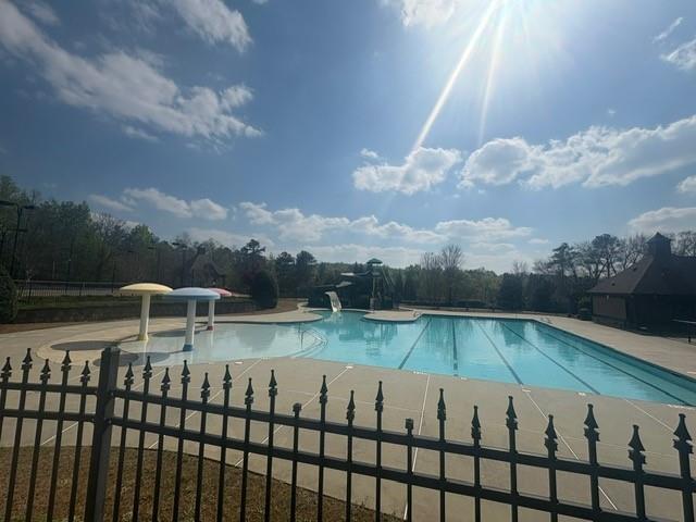 Building Photo - 5030 Sierra Creek Dr NE