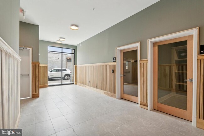 Building Photo - 139 W Chelten Ave