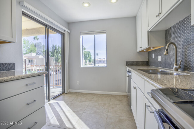 Building Photo - 9355 N 91st St