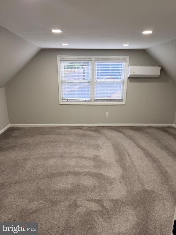Building Photo - 129 Pheasant Ln