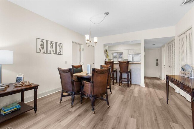 Building Photo - 4744 Fox Hunt Dr