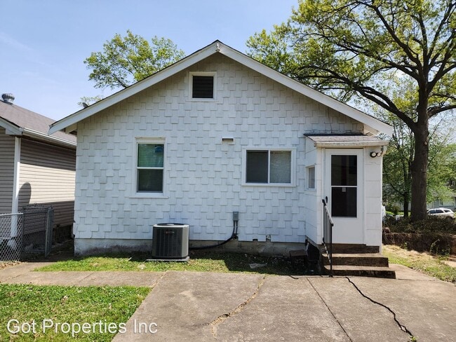 Building Photo - 2 br, 1 bath House - 3369 Oxford Blvd