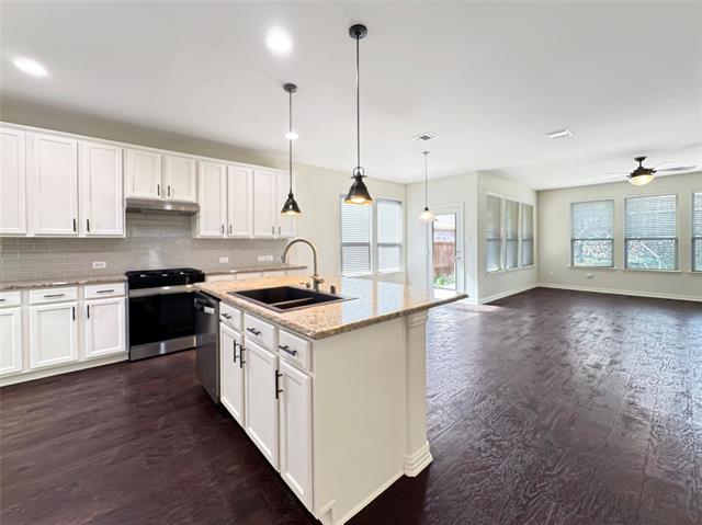 Building Photo - 5212 Fringetree Dr