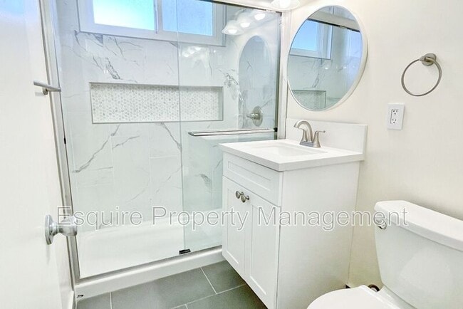 Building Photo - 1750 Ventura Blvd