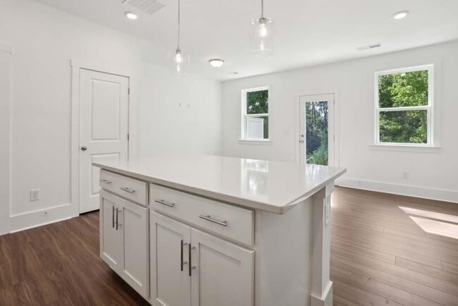 Building Photo - 1621 Gunnin Trce NW