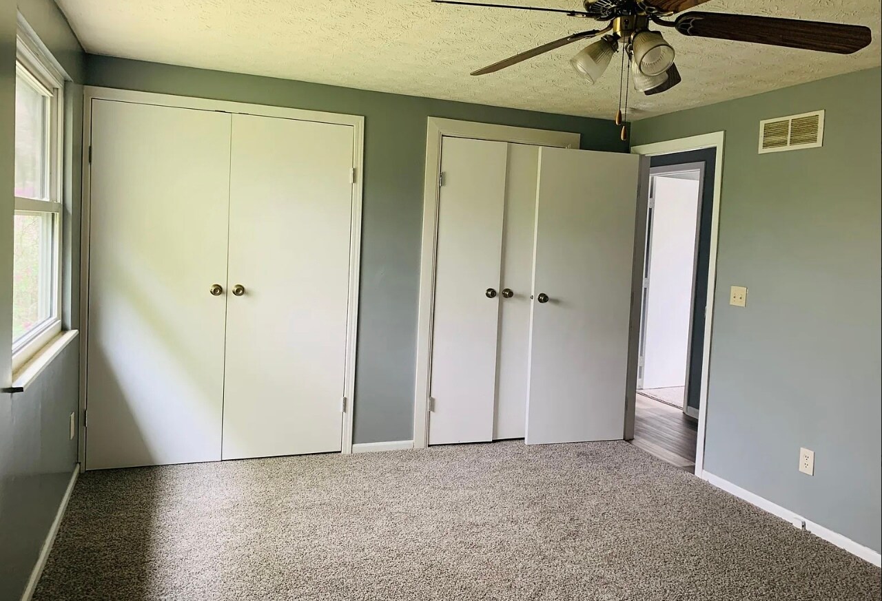 Building Photo - 3114 Strathaven Ct